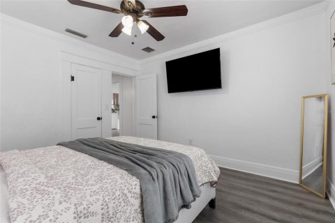 Villa ou maison à vendre à Tampa, Floride: 5 chambres, 174.28 m2 № 2294827 - photo 14
