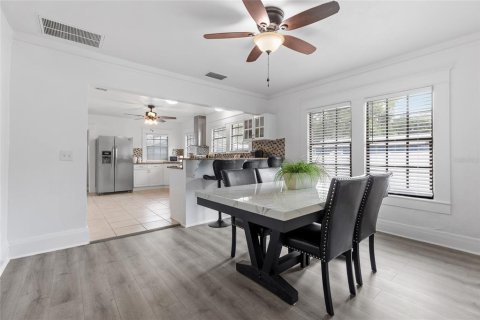 Villa ou maison à vendre à Tampa, Floride: 5 chambres, 174.28 m2 № 2294827 - photo 7