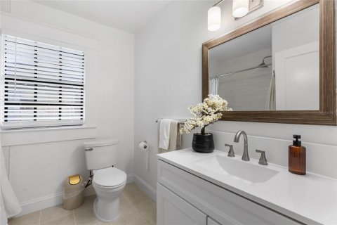 Villa ou maison à vendre à Tampa, Floride: 5 chambres, 174.28 m2 № 2294827 - photo 15