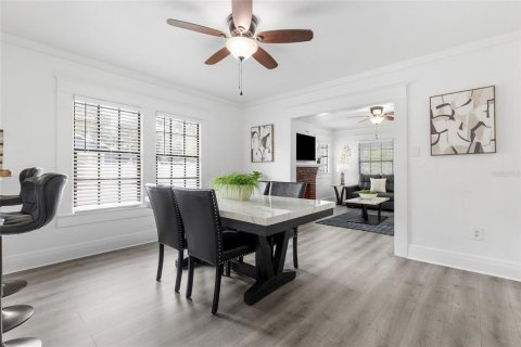 Villa ou maison à vendre à Tampa, Floride: 5 chambres, 174.28 m2 № 2294827 - photo 8