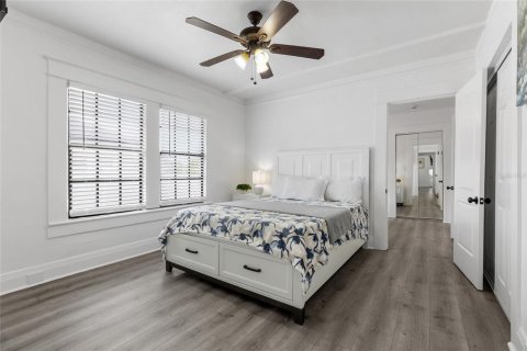 Villa ou maison à vendre à Tampa, Floride: 5 chambres, 174.28 m2 № 2294827 - photo 17