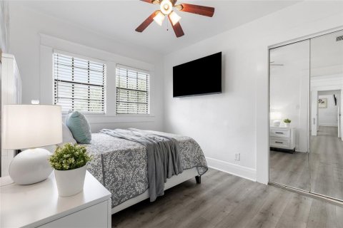Villa ou maison à vendre à Tampa, Floride: 5 chambres, 174.28 m2 № 2294827 - photo 19