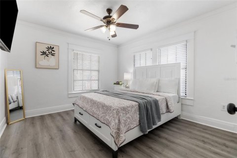 Villa ou maison à vendre à Tampa, Floride: 5 chambres, 174.28 m2 № 2294827 - photo 13