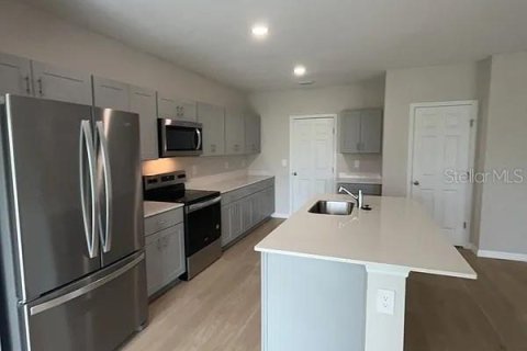 Casa en alquiler en Lake Hamilton, Florida, 4 dormitorios, 206.8 m2 № 1798534 - foto 3