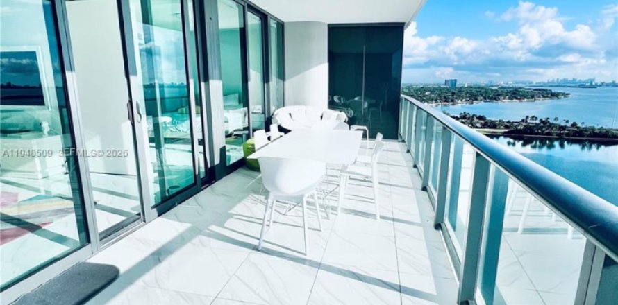 Condo à Miami, Floride, 1 chambre  № 2004538