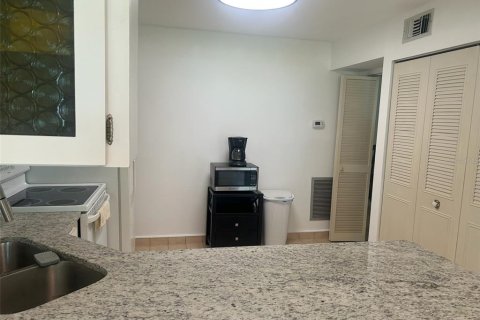 Купить кондоминиум в Клируотер, Флорида 3 комнаты, 117.99м2, № 1804923 - фото 18