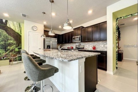 Townhouse in Davenport, Florida 5 bedrooms, 212.1 sq.m. № 1765404 - photo 17