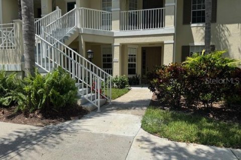 Condominio en alquiler en Bradenton, Florida, 2 dormitorios, 138.98 m2 № 1901654 - foto 1