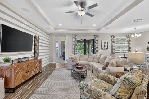 House in Hudson, Florida 4 bedrooms, 273.41 sq.m. № 2157294 - photo 10