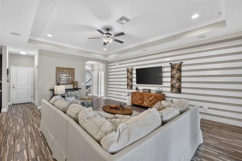 House in Hudson, Florida 4 bedrooms, 273.41 sq.m. № 2157294 - photo 13