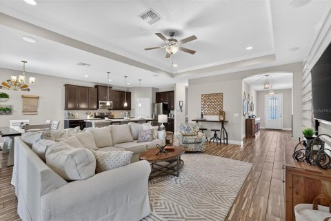 House in Hudson, Florida 4 bedrooms, 273.41 sq.m. № 2157294 - photo 15