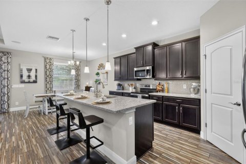 House in Hudson, Florida 4 bedrooms, 273.41 sq.m. № 2157294 - photo 17