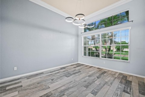 House in Plant City, Florida 5 bedrooms, 282.79 sq.m. № 1828428 - photo 13