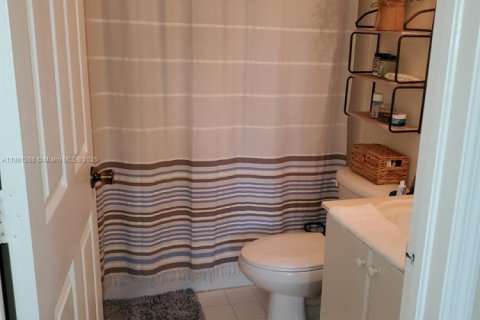 Condo in Cutler Bay, Florida, 2 bedrooms  № 1890411 - photo 23