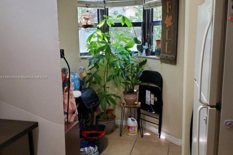 Condo in Cutler Bay, Florida, 2 bedrooms  № 1890411 - photo 12