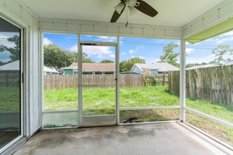 Casa en venta en Vero Beach, Florida, 2 dormitorios, 84.91 m2 № 2382746 - foto 17