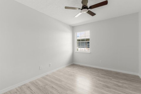 Casa en venta en Vero Beach, Florida, 2 dormitorios, 84.91 m2 № 2382746 - foto 25