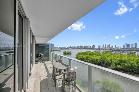 Condominio en venta en North Miami Beach, Florida, 1 dormitorio, 87.05 m2 № 2145862 - foto 18