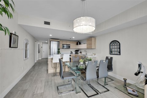 Condominio en venta en North Miami Beach, Florida, 1 dormitorio, 87.05 m2 № 2145862 - foto 14