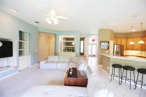 House in Tampa, Florida 5 bedrooms, 296.45 sq.m. № 1883937 - photo 9