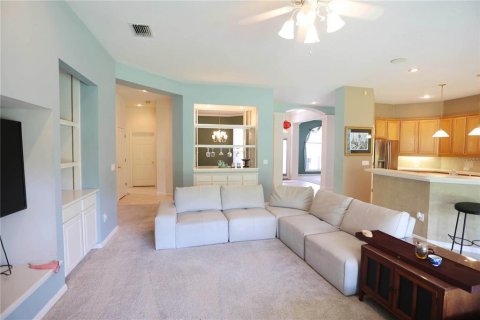 House in Tampa, Florida 5 bedrooms, 296.45 sq.m. № 1883937 - photo 7