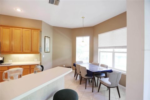 House in Tampa, Florida 5 bedrooms, 296.45 sq.m. № 1883937 - photo 19