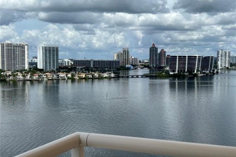 Купить кондоминиум в Санни-Айлс-Бич, Флорида 2 спальни, № 1983328 - фото 9