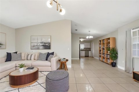 Casa en venta en Orlando, Florida, 3 dormitorios, 107.77 m2 № 2110931 - foto 2
