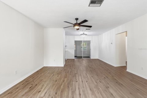 Casa en venta en Citrus Springs, Florida, 2 dormitorios, 102.84 m2 № 2384380 - foto 9