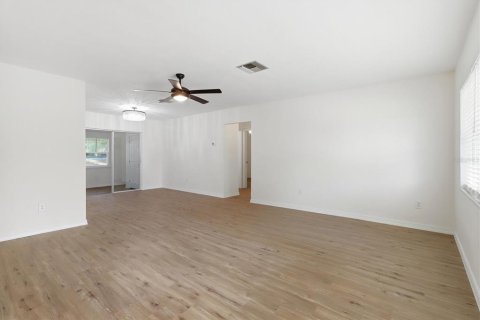 Casa en venta en Citrus Springs, Florida, 2 dormitorios, 102.84 m2 № 2384380 - foto 5