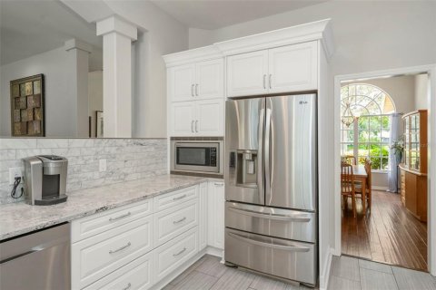 Villa ou maison à vendre à Tampa, Floride: 4 chambres, 251.95 m2 № 2150252 - photo 8