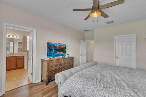 House in Wesley Chapel, Florida 4 bedrooms, 276.29 sq.m. № 1894059 - photo 26