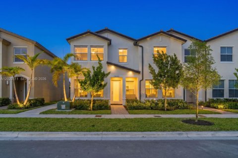 Touwnhouse à Homestead, Floride 4 chambres, 175.77 m2 № 2256828