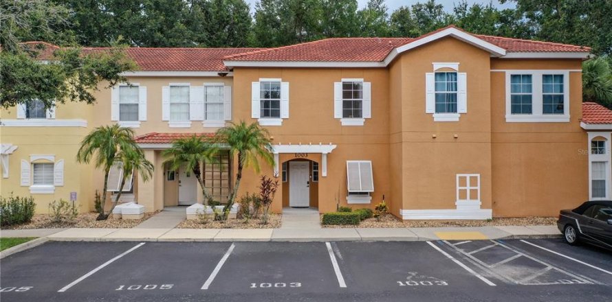 Adosado en Kissimmee, Florida 3 dormitorios, 119.94 m2 № 1843215