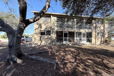 Appartement à louer à Punta Gorda, Floride: 2 chambres, 83.15 m2 № 2285520 - photo 3