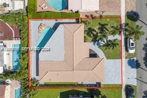 Villa ou maison à vendre à Fort Lauderdale, Floride: 3 chambres, 188.59 m2 № 2181803 - photo 2