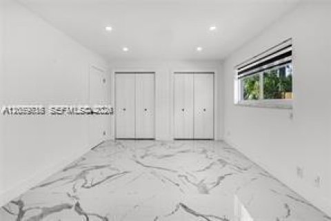 Villa ou maison à vendre à Fort Lauderdale, Floride: 3 chambres, 188.59 m2 № 2181803 - photo 10