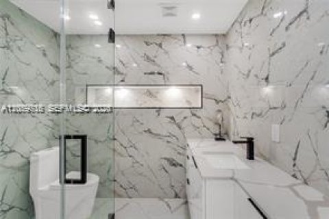 Villa ou maison à vendre à Fort Lauderdale, Floride: 3 chambres, 188.59 m2 № 2181803 - photo 7
