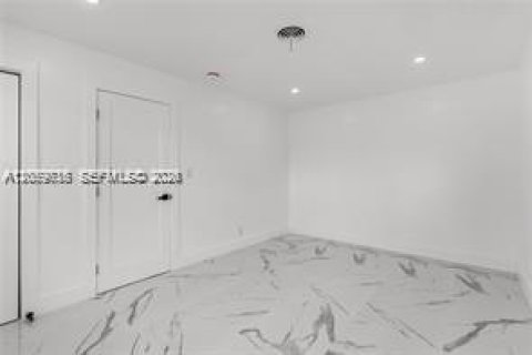 Villa ou maison à vendre à Fort Lauderdale, Floride: 3 chambres, 188.59 m2 № 2181803 - photo 9