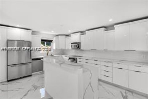 Villa ou maison à vendre à Fort Lauderdale, Floride: 3 chambres, 188.59 m2 № 2181803 - photo 17
