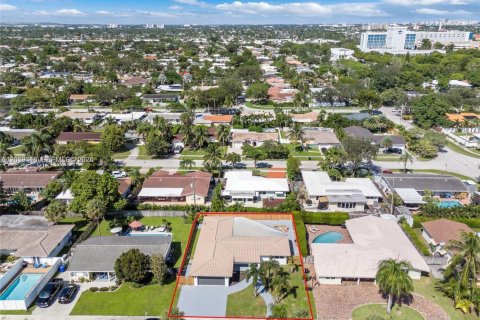 Villa ou maison à vendre à Fort Lauderdale, Floride: 3 chambres, 188.59 m2 № 2181803 - photo 3