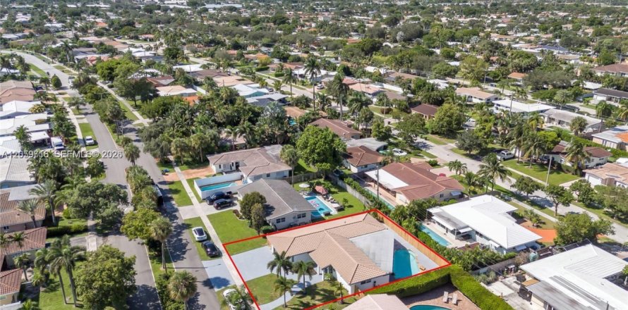 Villa ou maison à Fort Lauderdale, Floride 3 chambres, 188.59 m2 № 2181803