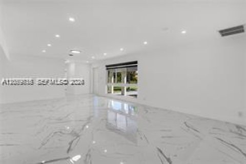 Villa ou maison à vendre à Fort Lauderdale, Floride: 3 chambres, 188.59 m2 № 2181803 - photo 11