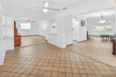 Villa ou maison à vendre à Plantation, Floride: 2 chambres, 144.93 m2 № 1989105 - photo 7