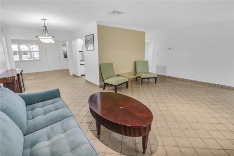 Villa ou maison à vendre à Plantation, Floride: 2 chambres, 144.93 m2 № 1989105 - photo 4