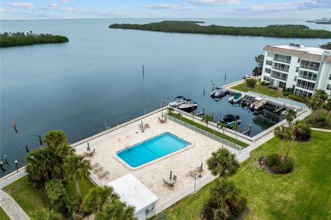 Condo in Longboat Key, Florida, 1 bedroom  № 1551330 - photo 29