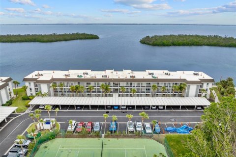 Condo in Longboat Key, Florida, 1 bedroom  № 1551330 - photo 1
