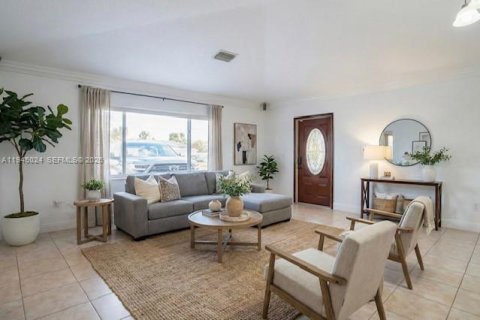 Купить виллу или дом в Майами, Флорида 3 спальни, 150.04м2, № 2001262 - фото 6