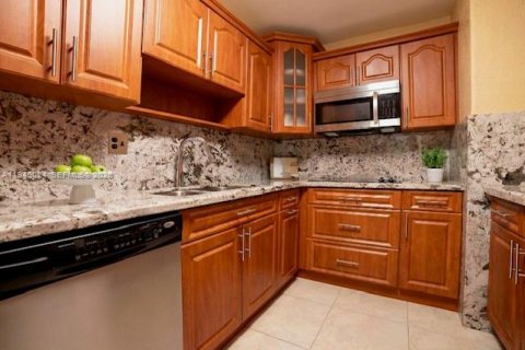 Купить виллу или дом в Майами, Флорида 3 спальни, 150.04м2, № 2001262 - фото 10