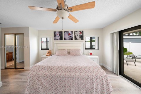 Villa ou maison à vendre à Cooper City, Floride: 4 chambres, 183.57 m2 № 1989283 - photo 14